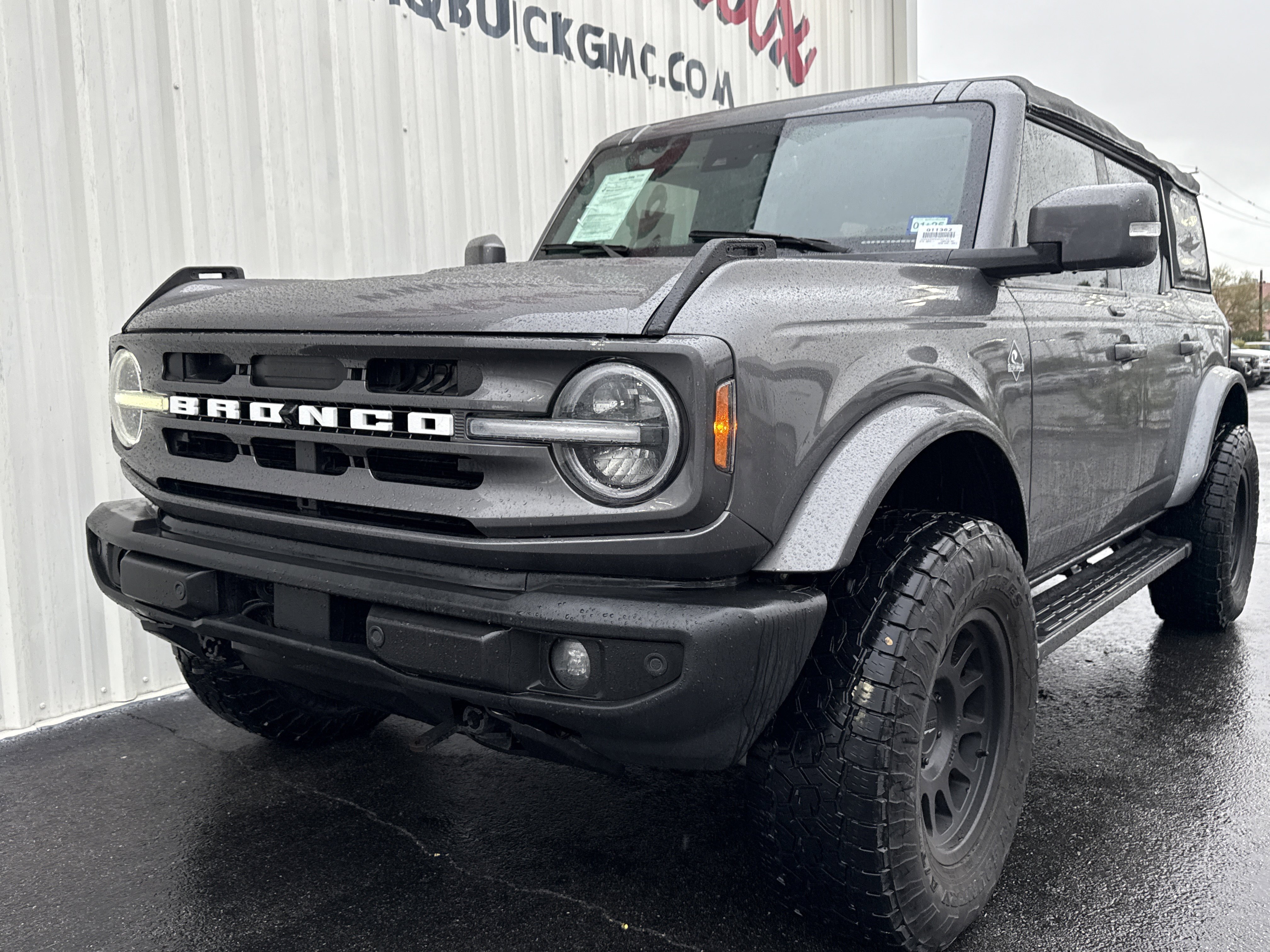 Used 2022 Ford Bronco Outer Banks image 7
