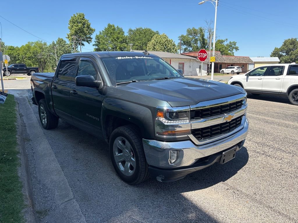 Used 2018 Chevrolet Silverado 1500 LT w/ LT Eassist Package AWD/4WD image 10