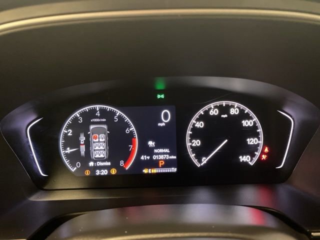 Certified 2025 Honda Pilot Touring image 9