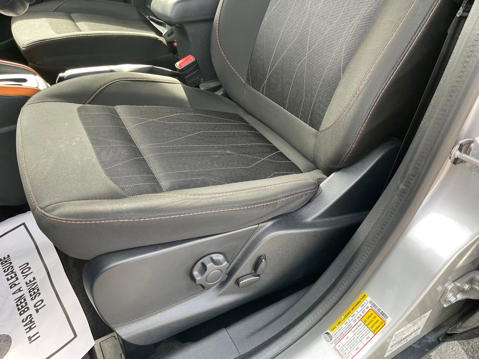 Used 2021 Ford EcoSport SE w/ SE Convenience Package image 14