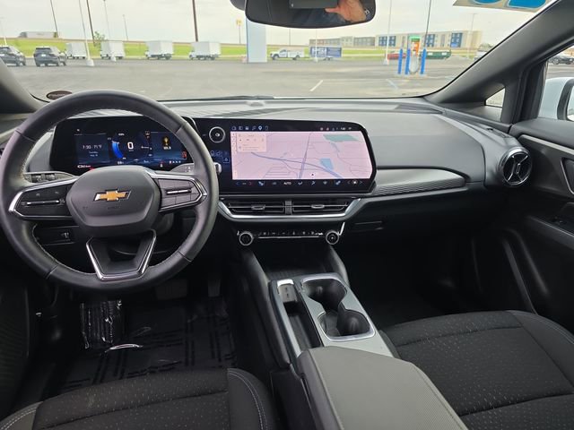 Certified 2025 Chevrolet Equinox EV LT w/ Comfort Package AWD/4WD image 15