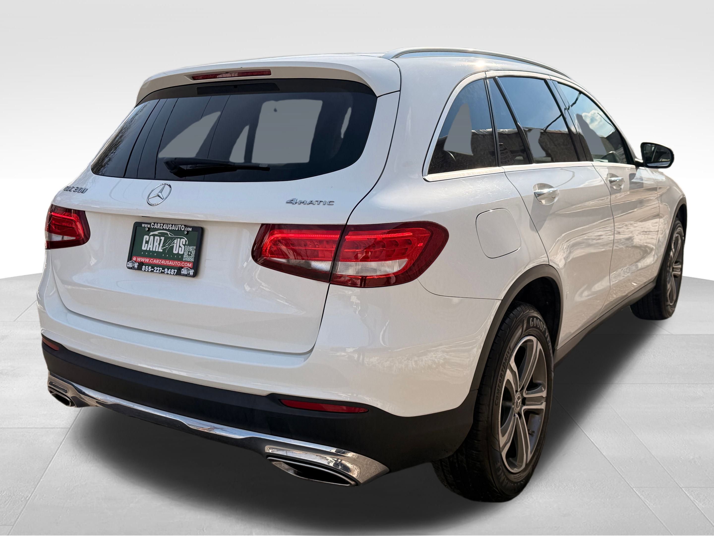Used 2019 Mercedes-Benz GLC 300 4MATIC image 6