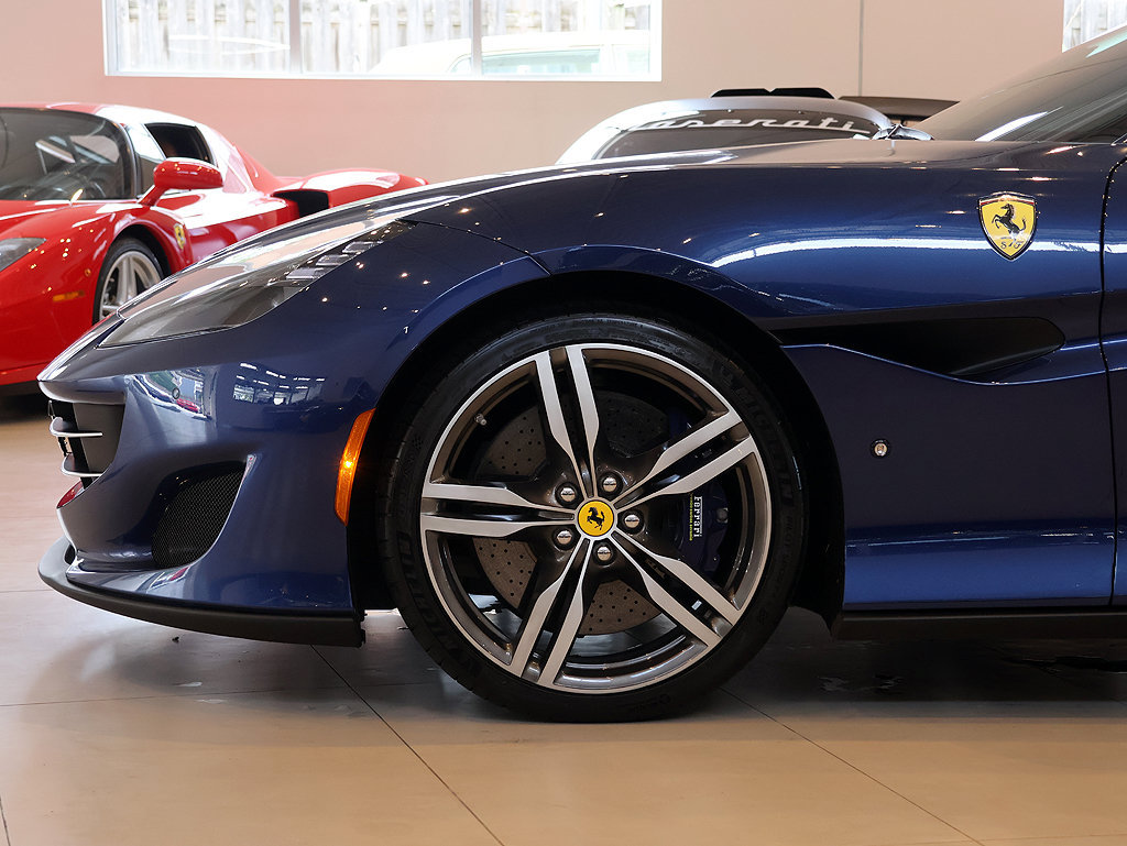 Certified 2019 Ferrari Portofino RWD image 60