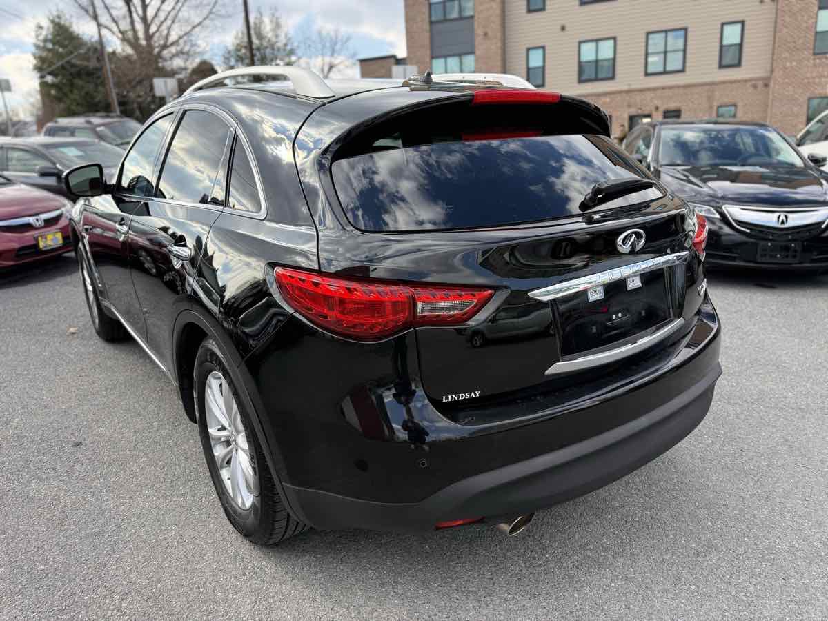 Used 2015 INFINITI QX70 AWD w/ Premium Package image 5