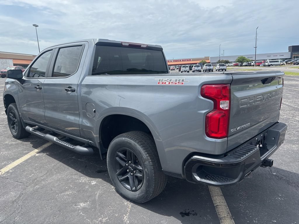 Used 2019 Chevrolet Silverado 1500 LT Trail Boss w/ Convenience Package AWD/4WD image 7