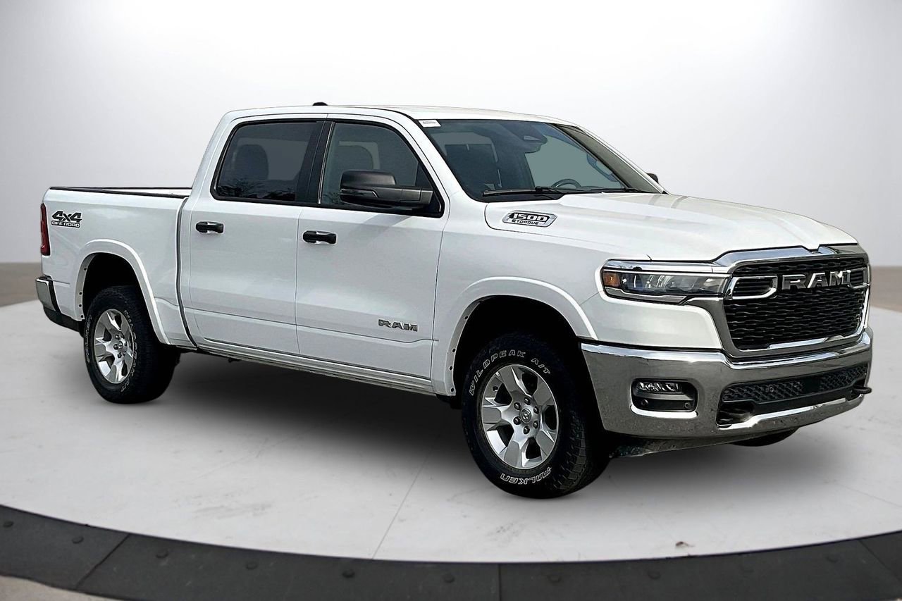 Used 2025 RAM 1500 Big Horn AWD/4WD image 2