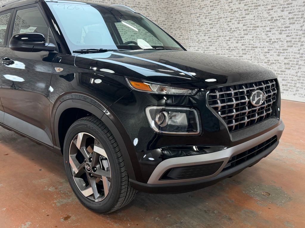 New 2026 Hyundai Venue SEL image 7