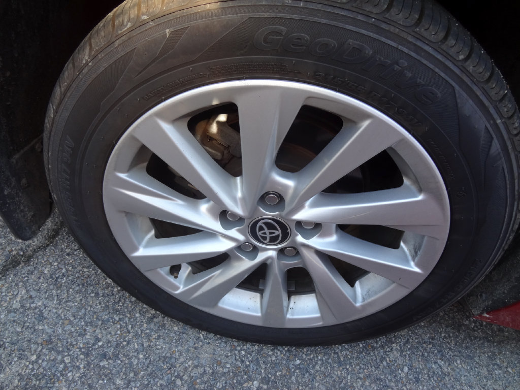 Used 2023 Toyota Camry LE FWD image 13