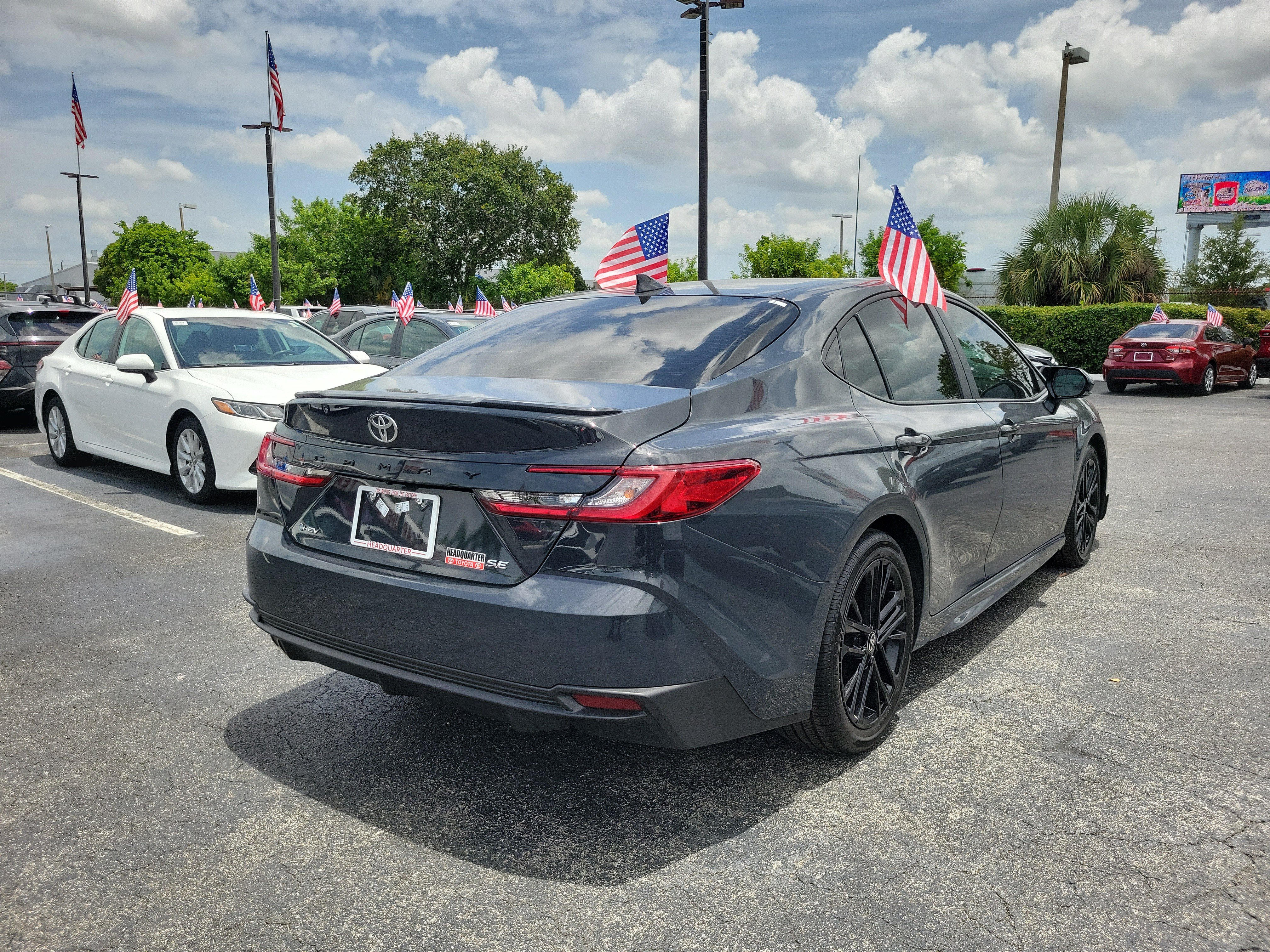 Used 2026 Toyota Camry SE FWD image 12