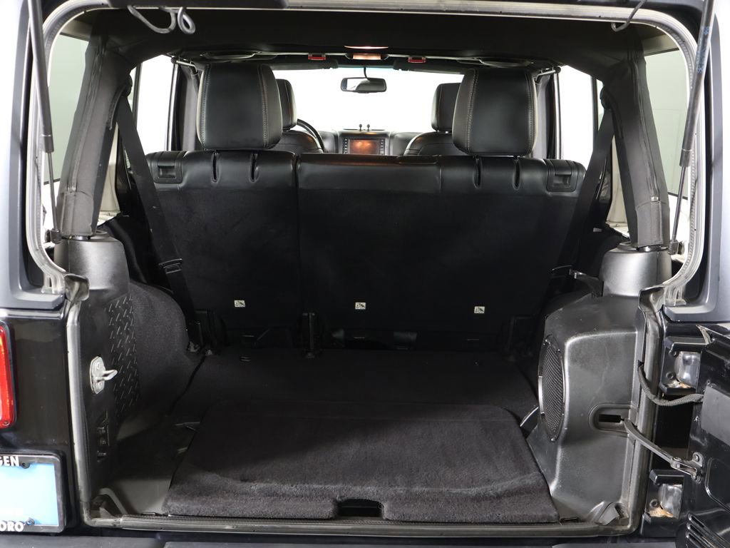 Used 2014 Jeep Wrangler Unlimited Rubicon AWD/4WD image 16