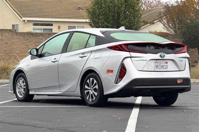 Used 2020 Toyota Prius Prime XLE image 8