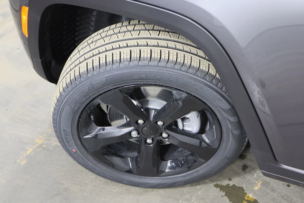 New 2025 Jeep Grand Cherokee L Limited image 50