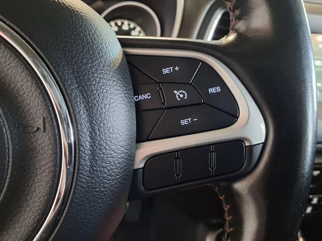 Used 2021 Jeep Compass Latitude image 26