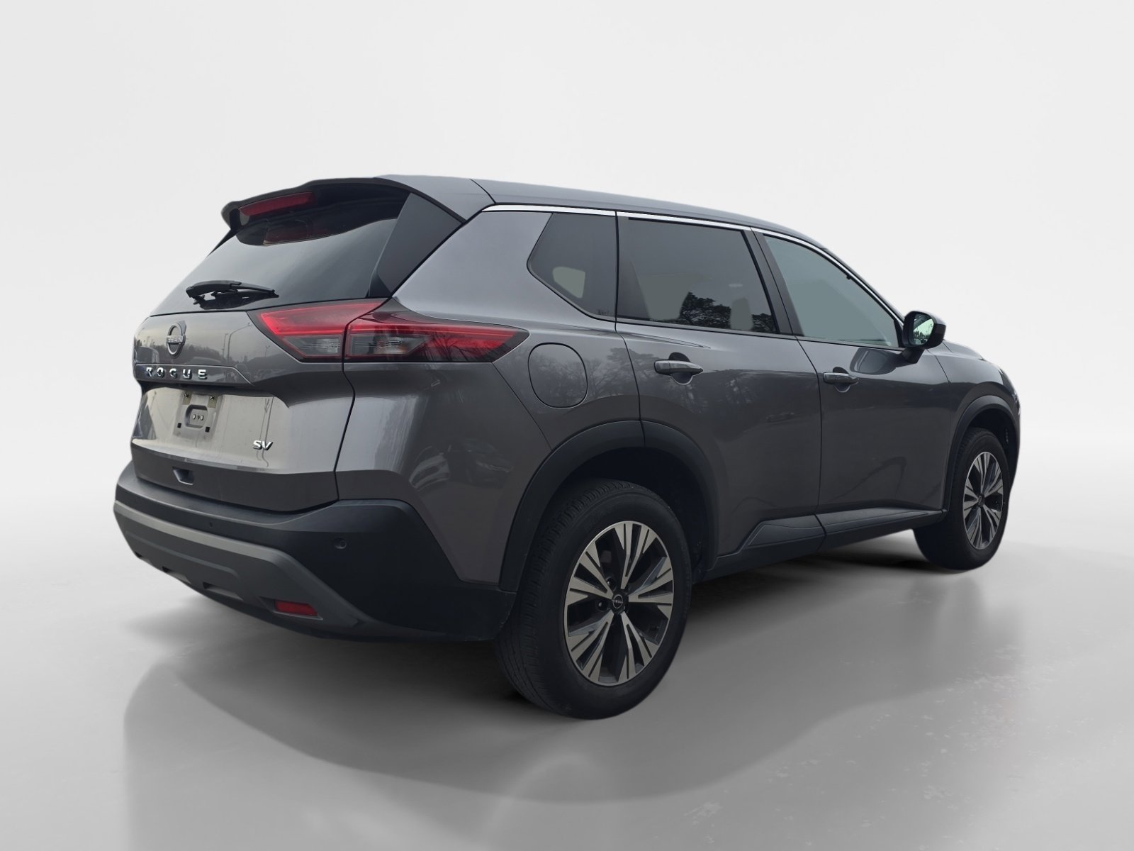 Used 2023 Nissan Rogue SV image 5