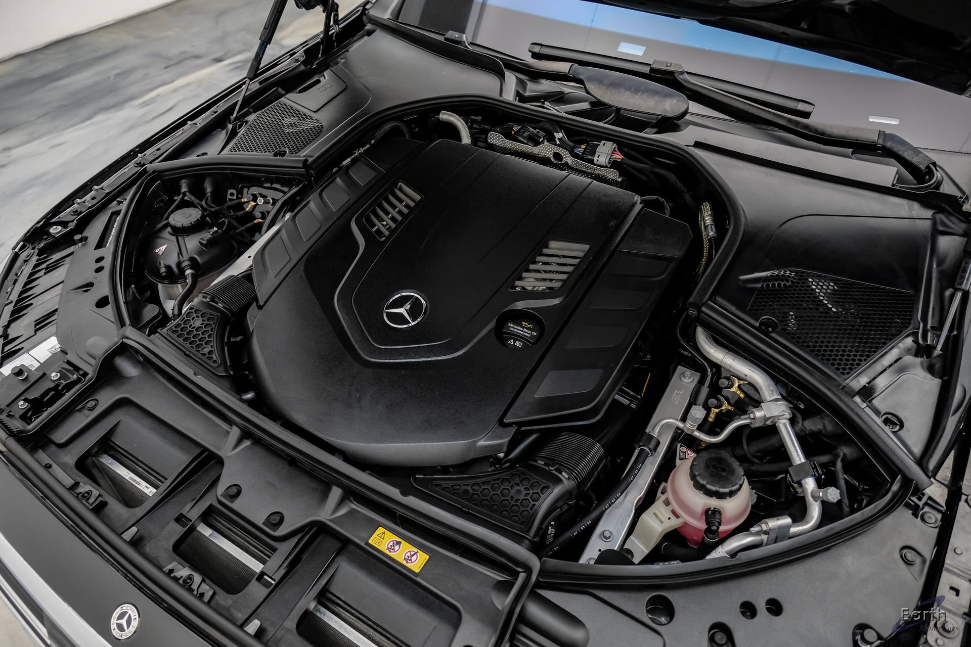 Used 2024 Mercedes-Benz S 580 4MATIC Sedan w/ AMG Line image 95