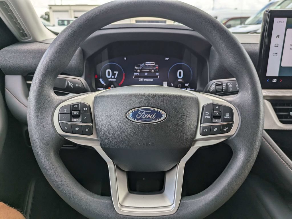 Certified 2026 Ford Explorer Active RWD image 24