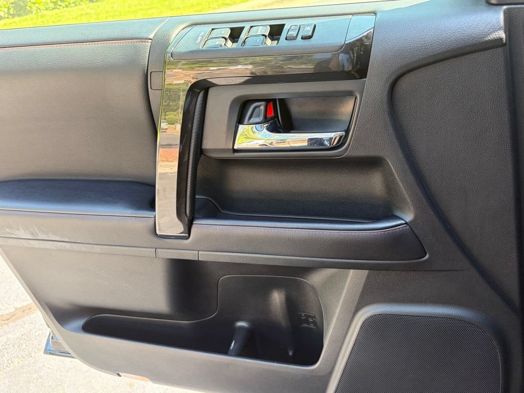 Used 2024 Toyota 4Runner TRD Off-Road Premium w/ 4Runner Black Package (TMS) AWD/4WD image 26
