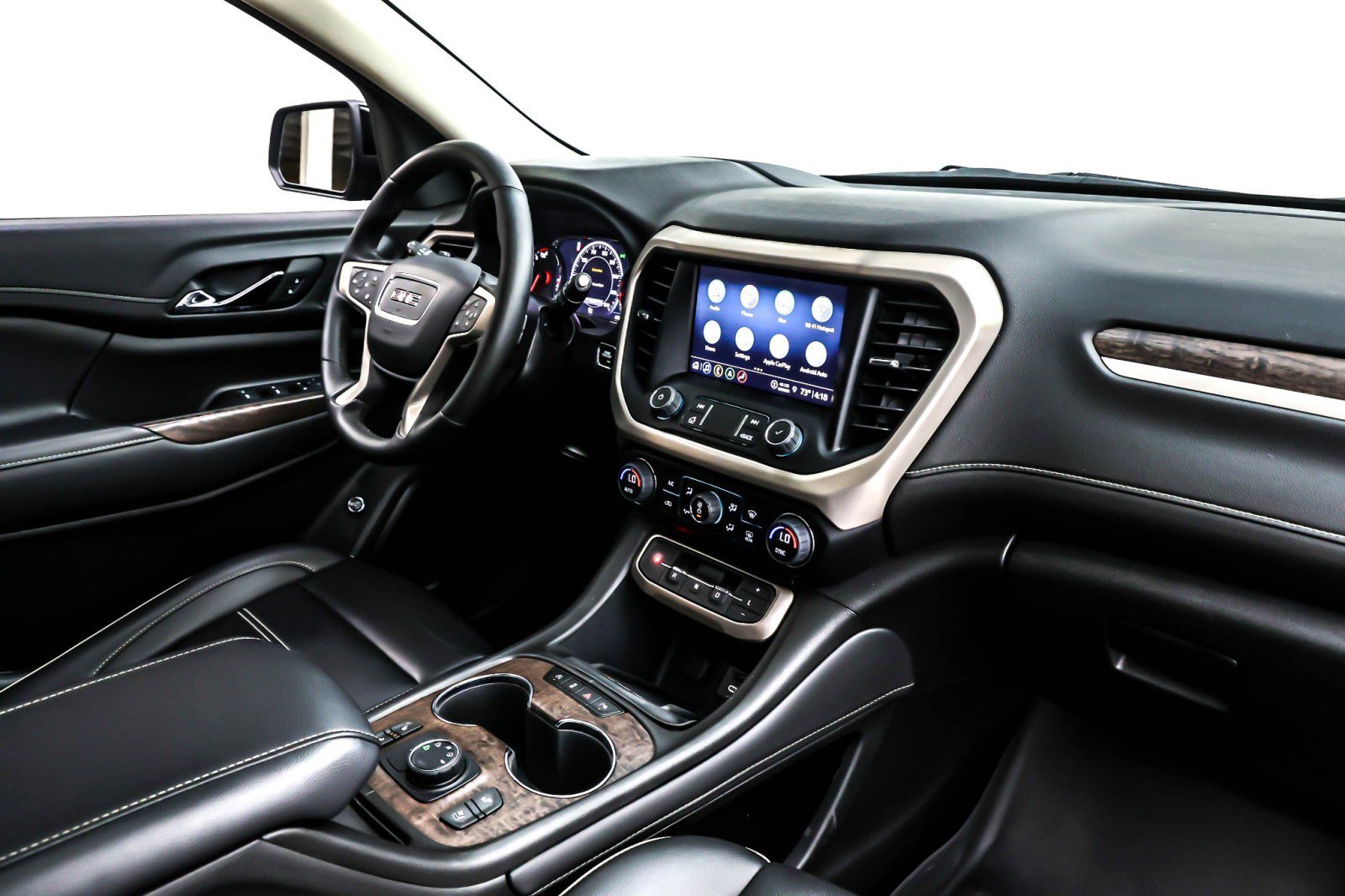 Used 2023 GMC Acadia Denali w/ Black Diamond Edition image 16