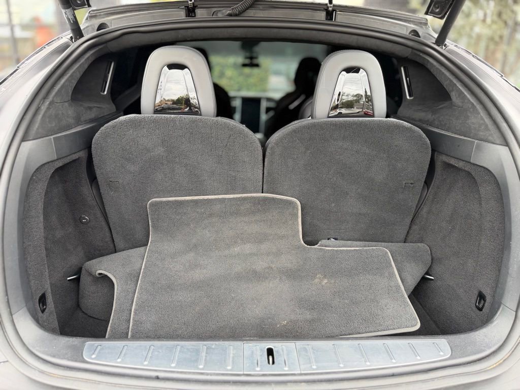 Used 2016 Tesla Model X Performance image 18