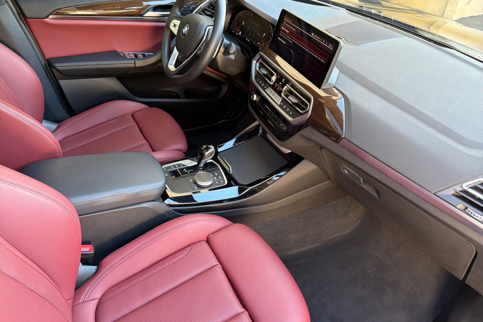 Used 2024 BMW X3 sDrive30i w/ Premium Package RWD image 15