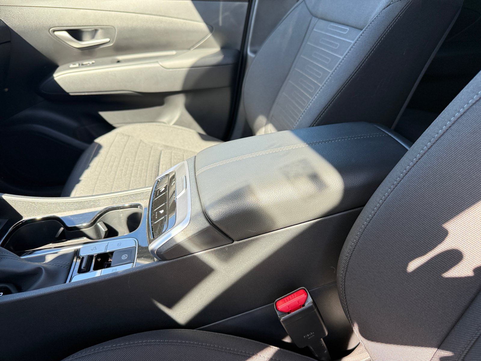 Certified 2024 Hyundai Santa Cruz SEL FWD image 14