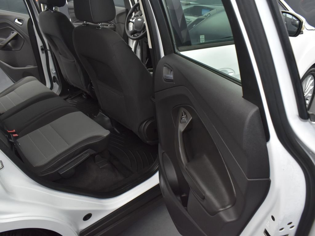 Used 2014 Ford C-MAX SE w/ Equipment Group 201A image 16