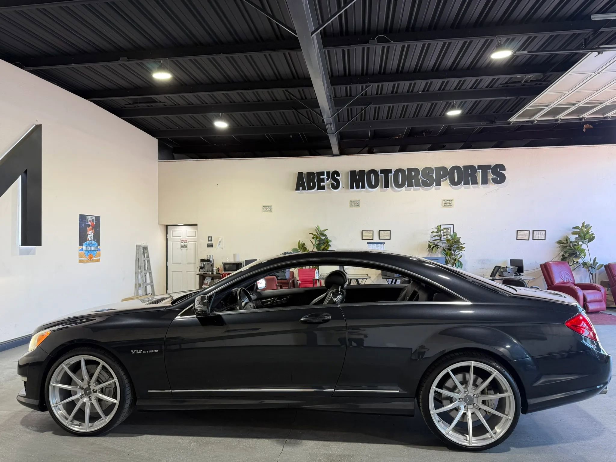 Used 2011 Mercedes-Benz CL 65 AMG image 27