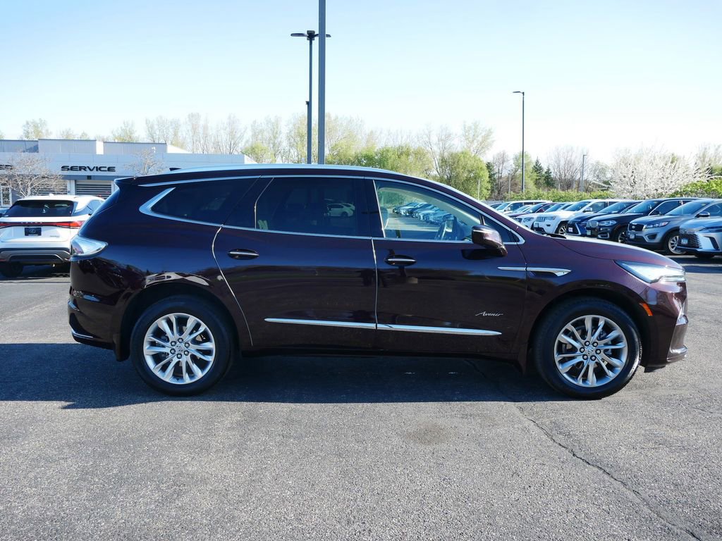 Used 2023 Buick Enclave Avenir w/ Avenir Technology Package AWD/4WD image 7