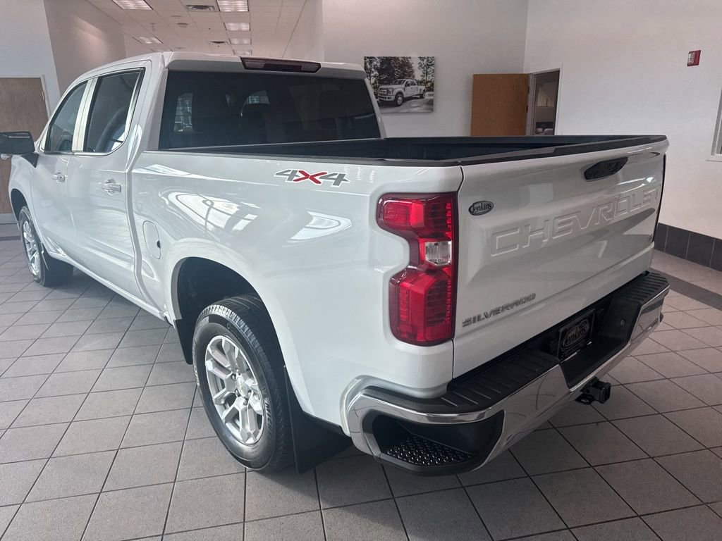 Used 2024 Chevrolet Silverado 1500 LT image 16