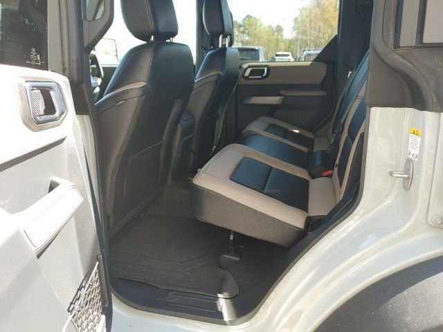 Used 2022 Ford Bronco Wildtrak image 12