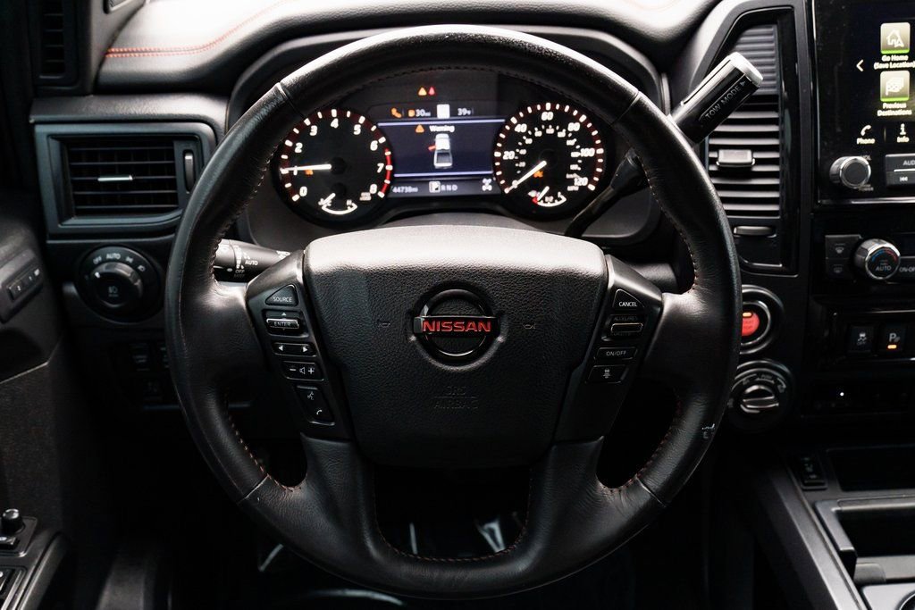 Used 2021 Nissan Titan PRO-4X w/ Pro-4x Convenience Package image 12
