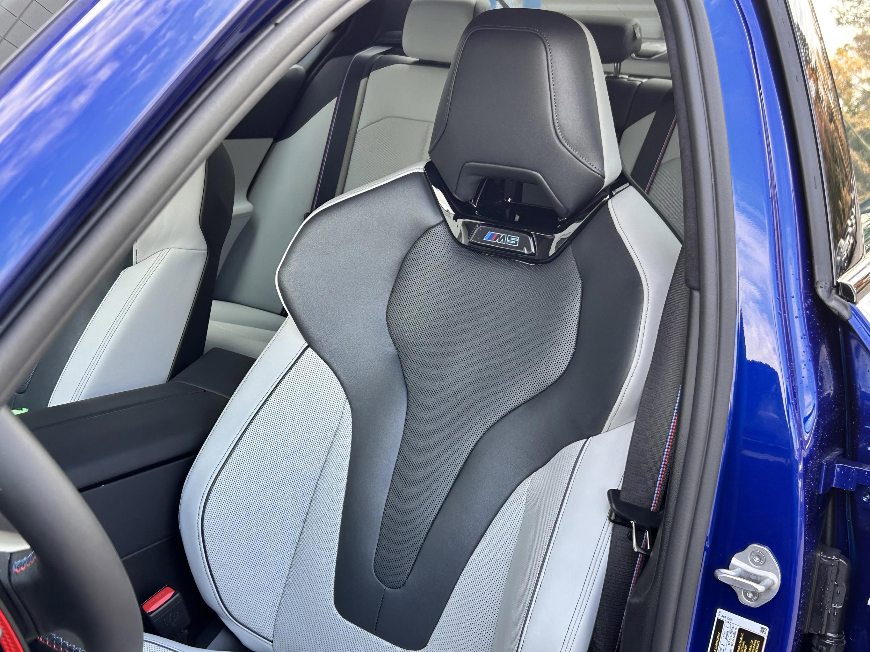 Used 2025 BMW M5 w/ Carbon Package AWD/4WD image 22