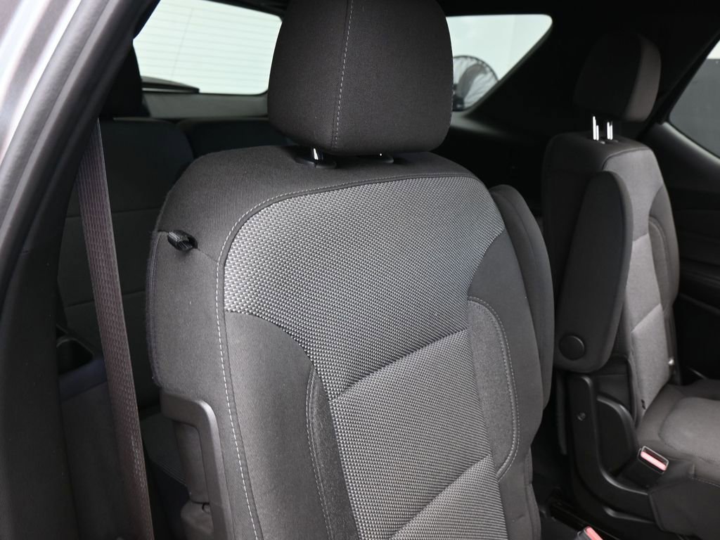 Used 2023 Chevrolet Traverse LT image 34