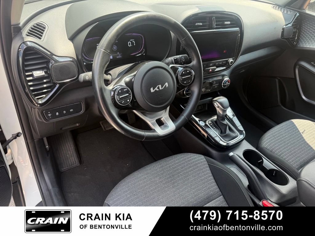 Certified 2023 Kia Soul EX FWD image 9