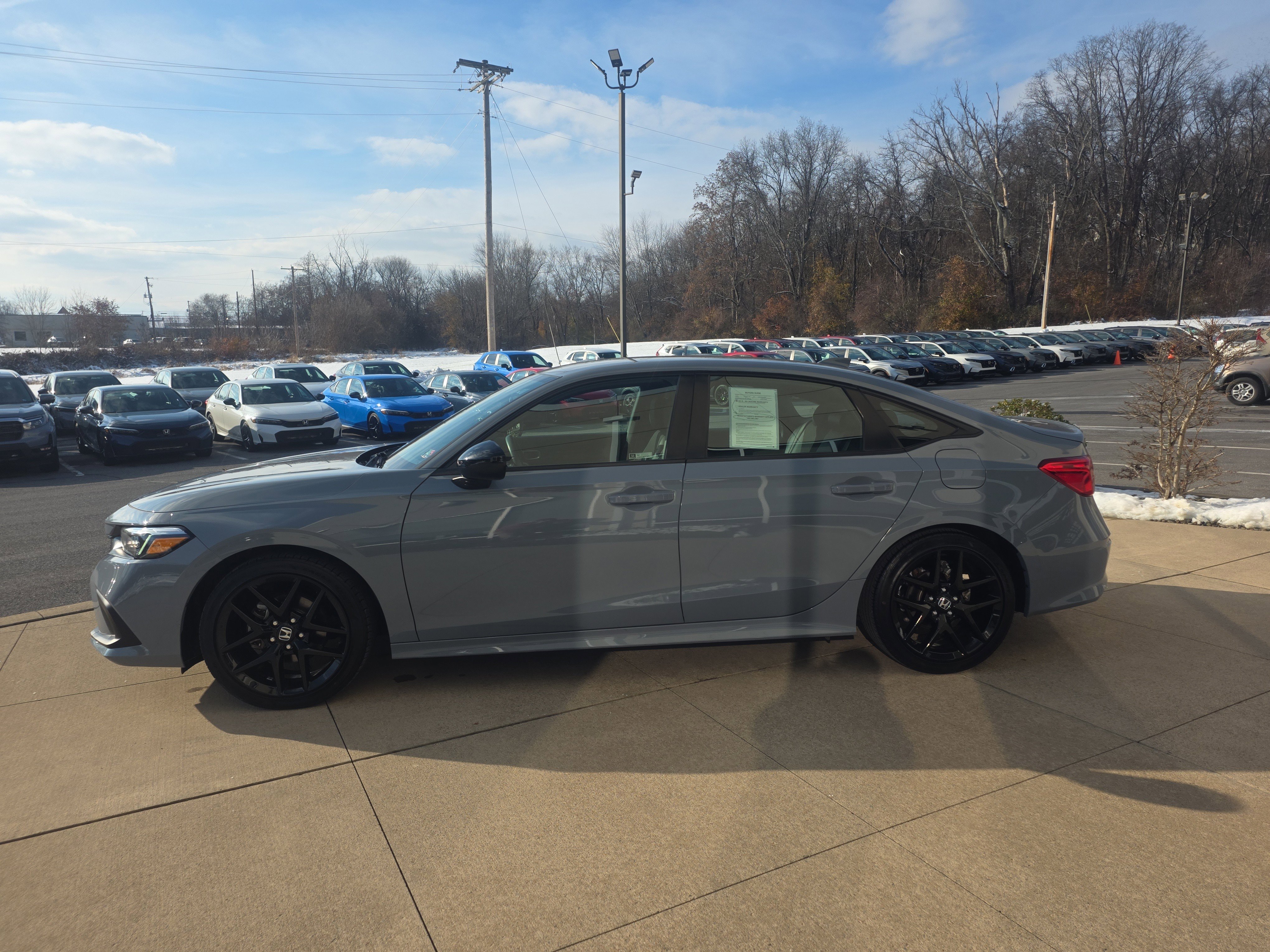 Used 2023 Honda Civic Sport image 8