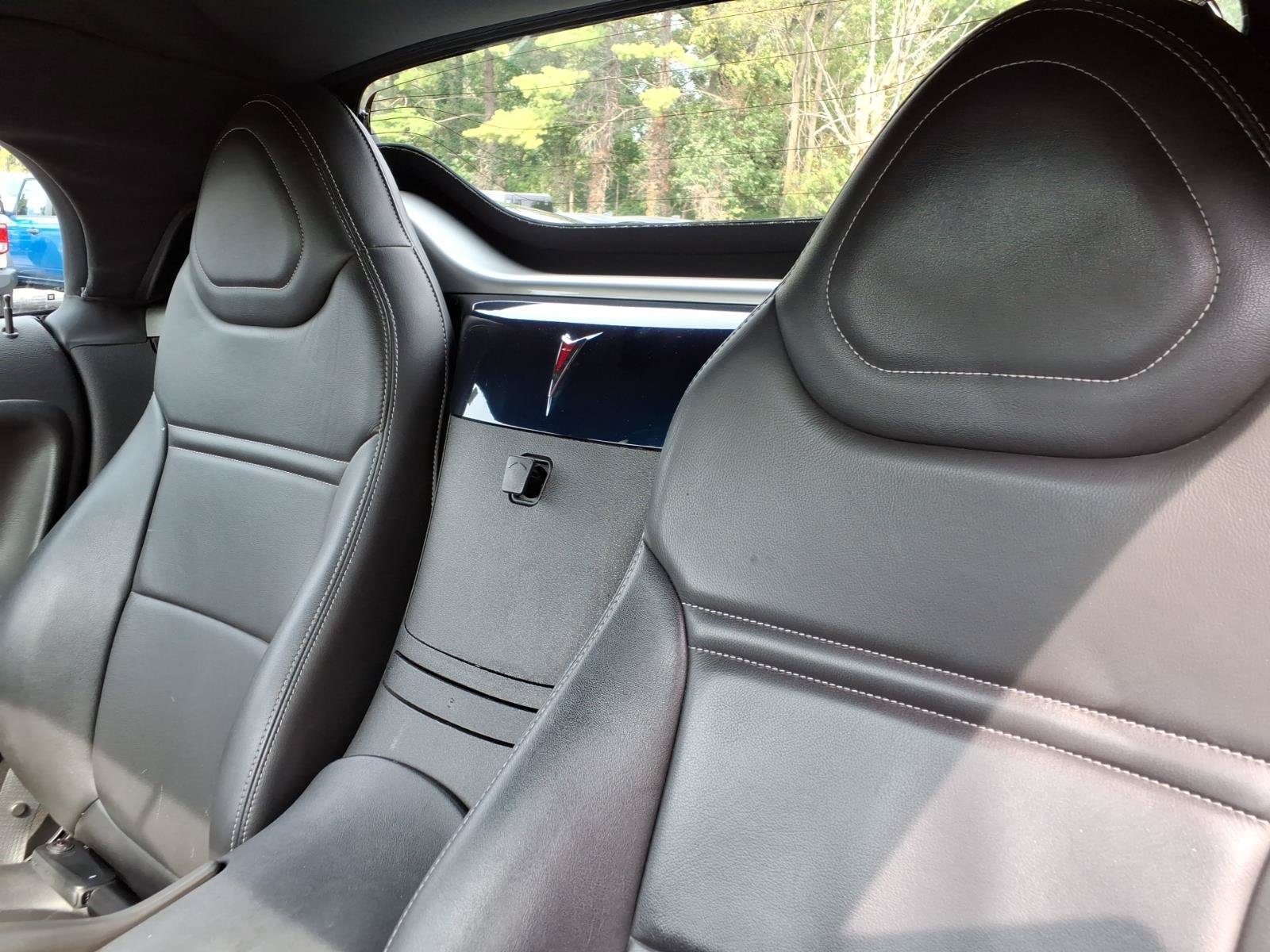Used 2007 Pontiac Solstice Convertible w/ Premium Package RWD image 19