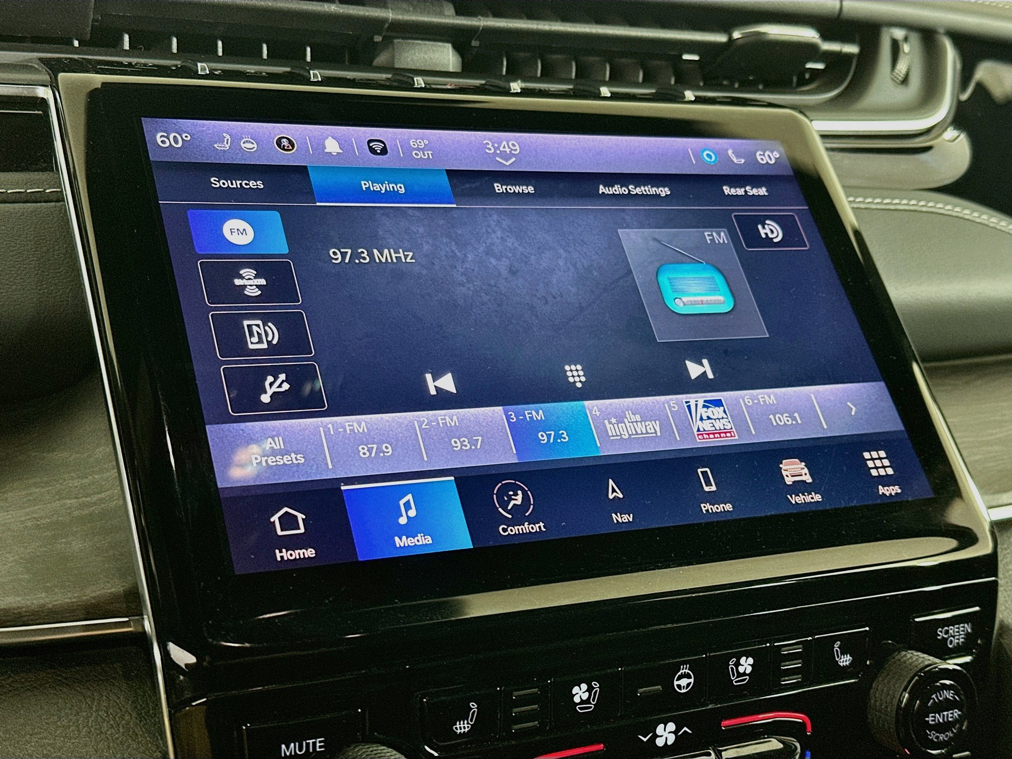 Used 2023 Jeep Grand Cherokee L Overland w/ Rear Seat Video Group I RWD image 21