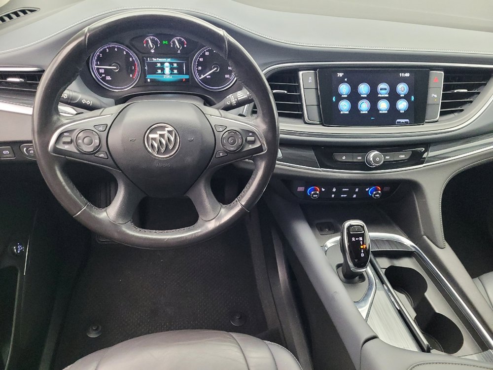 Used 2018 Buick Enclave Essence image 22