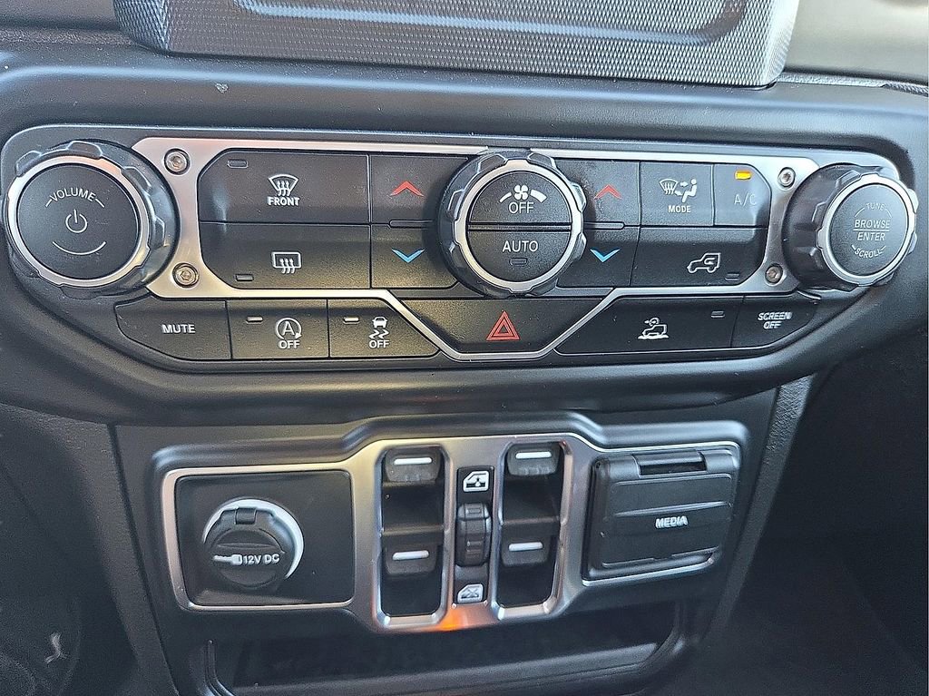 Used 2023 Jeep Gladiator Sport AWD/4WD image 15