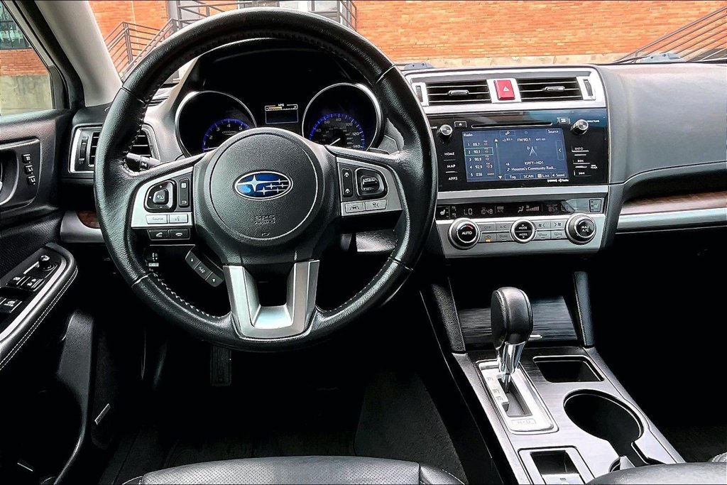 Used 2016 Subaru Outback 2.5i Limited AWD/4WD image 7