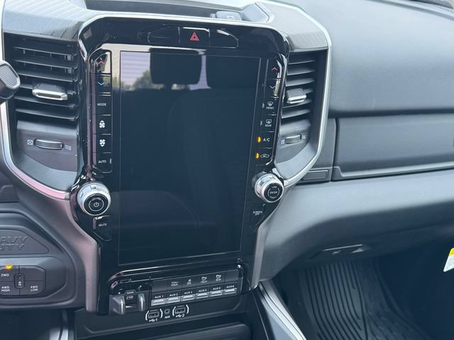 New 2026 RAM 2500 Big Horn AWD/4WD image 47