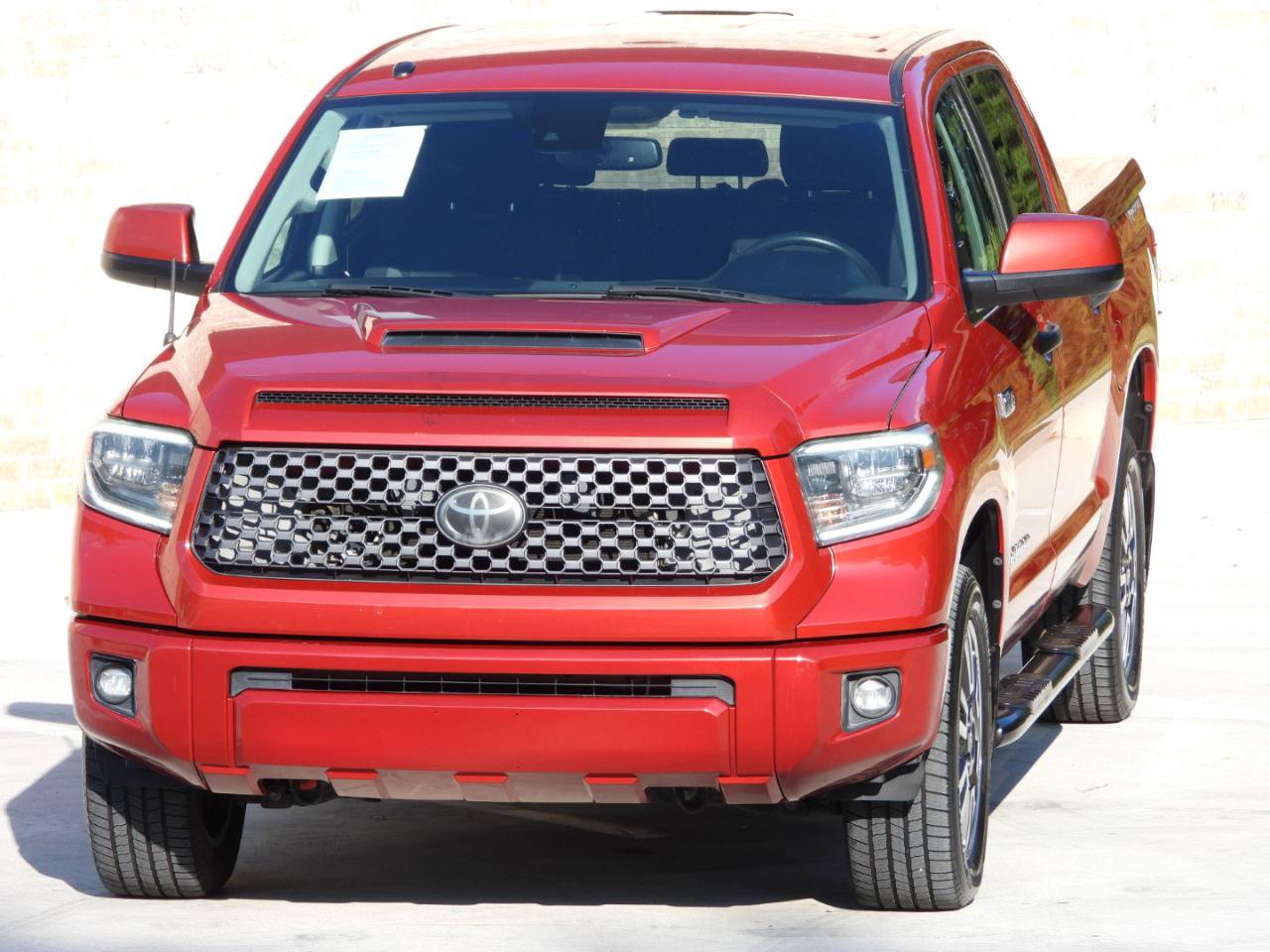 Used 2018 Toyota Tundra CrewMax SR5 w/ TRD Sport Package RWD image 31