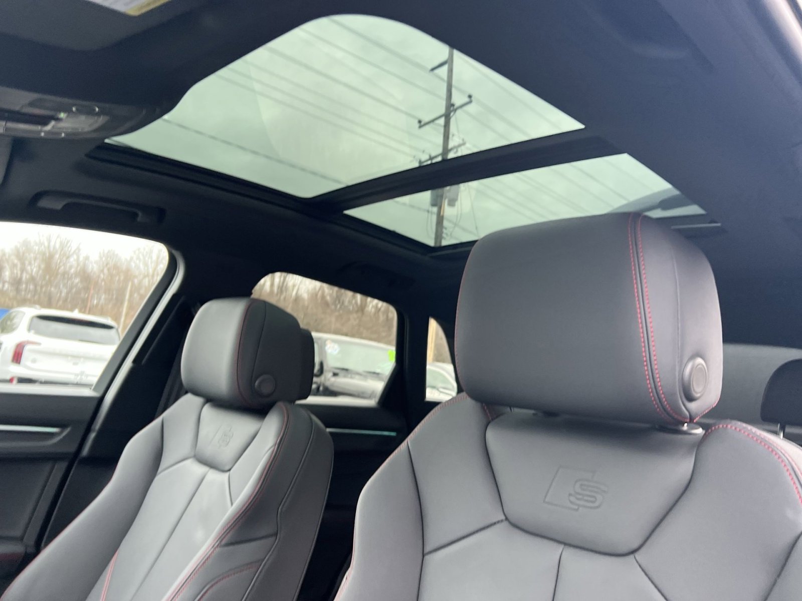 Used 2025 Audi Q3 2.0T Premium Plus w/ Premium Plus Package image 23