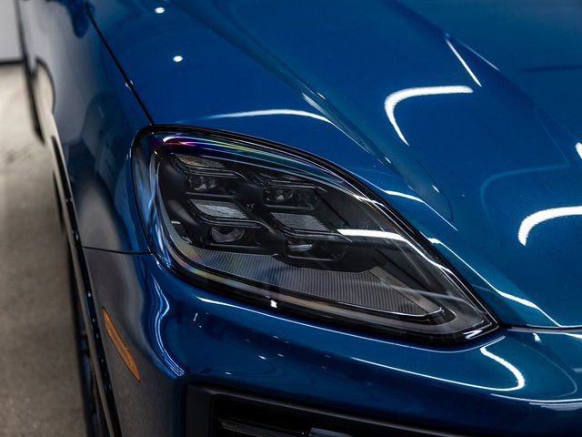 New 2026 Porsche Cayenne GTS image 10