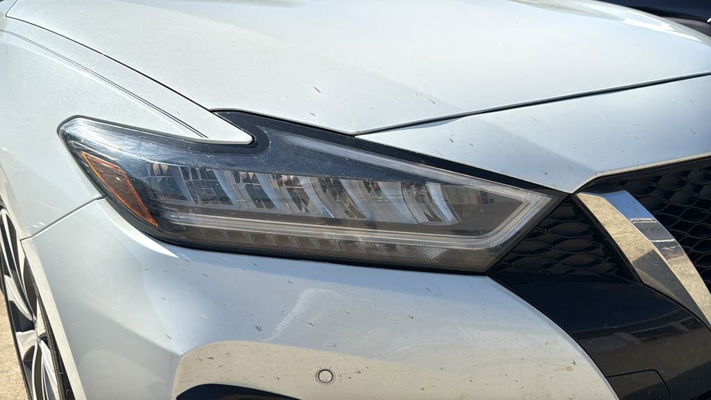 Used 2023 Nissan Maxima Platinum w/ Sport Mat Group FWD image 9