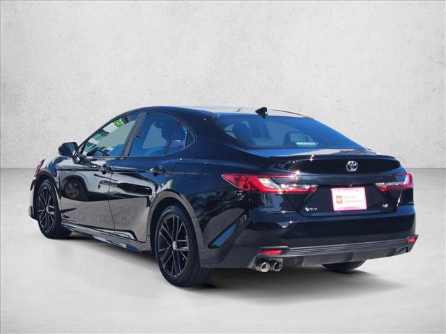 Used 2025 Toyota Camry SE image 8
