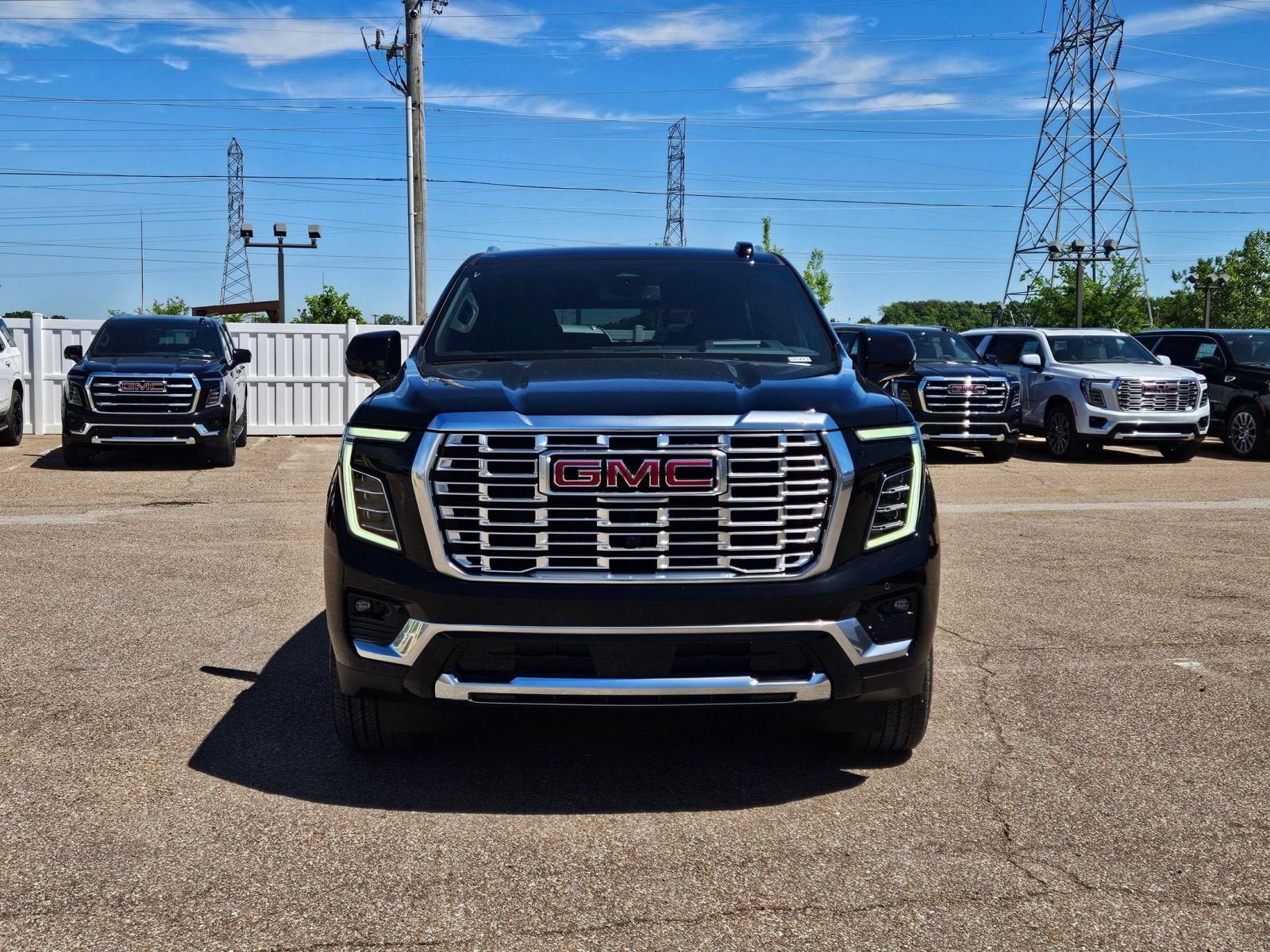 New 2026 GMC Yukon Denali AWD/4WD image 9