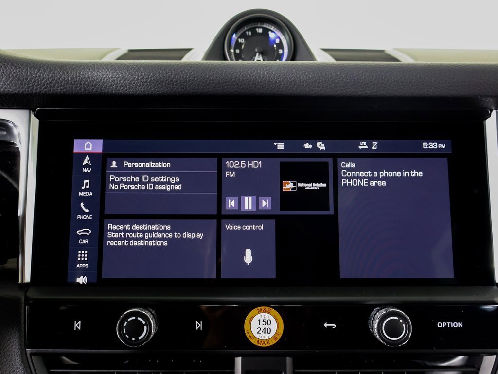 New 2026 Porsche Macan image 17