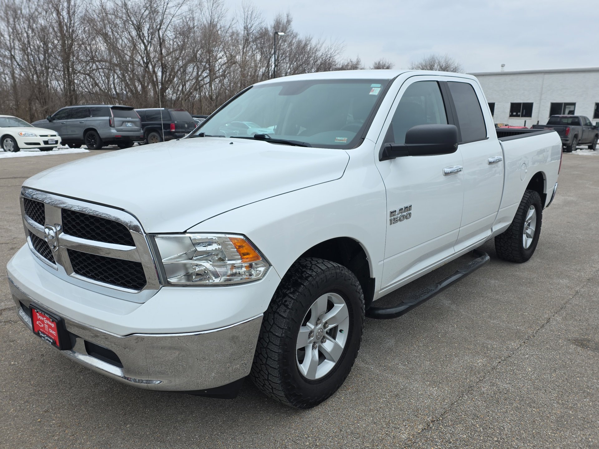 Used 2018 RAM 1500 Classic SLT image 4