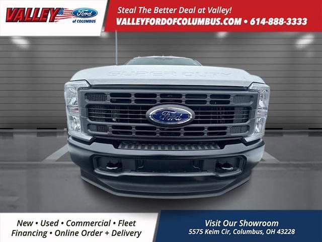 New 2025 Ford F550 4x4 Regular Cab Super Duty image 2